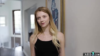 Stepdad Manipulates Teen Riley Star Into Fuck After Mom Disappears