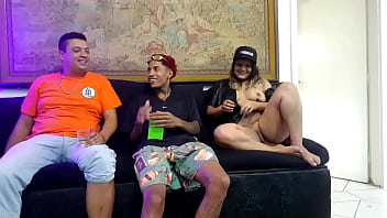 S Pergunta Cabeluda Papo Cueca Com Paty Bumbum E O Famoso Brinquedo Ator Wallif Santos