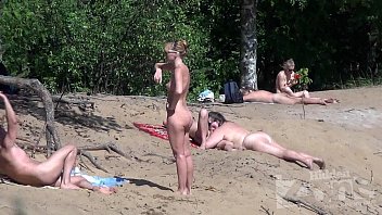 Voyeur Blowjob On A Nudist Beach