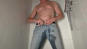 Desperate Man Jeans Pissing Pissing Fun From Holland