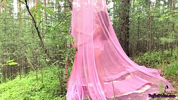 Babe Blowjob Dick And Doggystyle Outdoor In The Tent