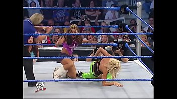 Melina VS Torrie Wilson Smackdown 2005