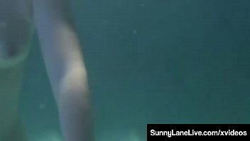 Scuba Sucking Sunny Lane Blows A Dick Underwater
